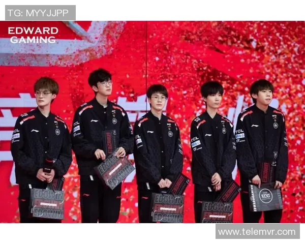 和平精英热点分析:深入解读JDG战队的战术转换与发展策略 和平精英热点分析:深入解读JDG战队的战术转换与发展策略